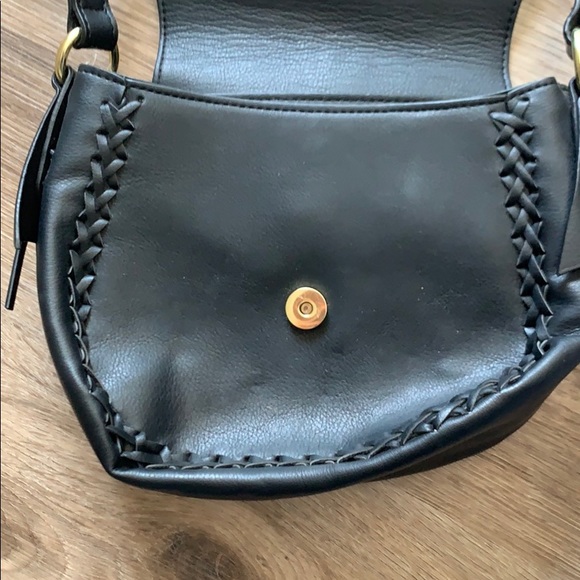 A black Steve Madden purse - Picture 2 of 3